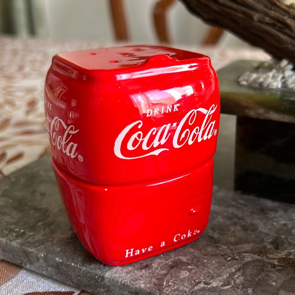 Vintage Coca Cola Ceramic Stackable Salt Pepper Fridge Cooler Shakers